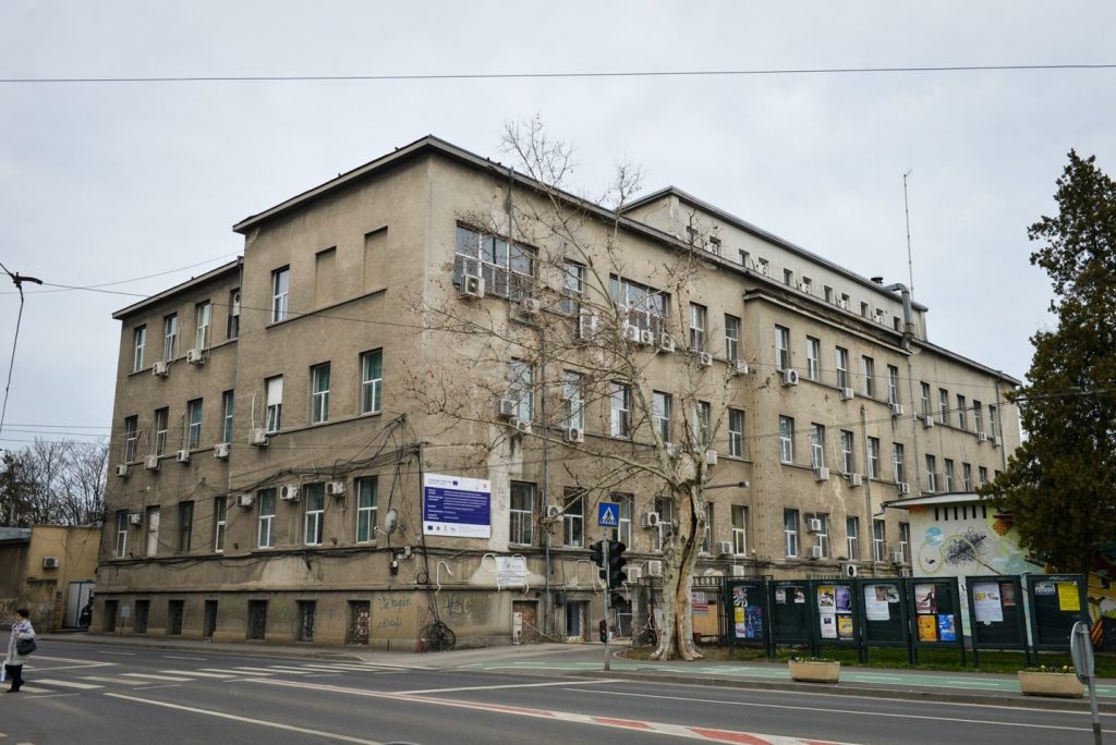 Pacienții din spitalul din Timișoara stau în temperaturi de 10 grade. Asistentă: „Mi se rupe sufletul când îi văd”