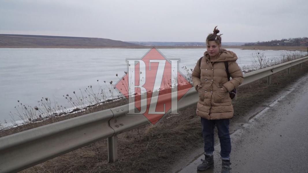 Povestea Biancai, care la 16 ani este nevoita sa mearga pe jos 26 de kilometri pana la scoala