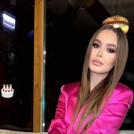 Raluca Moianu are o fata superba