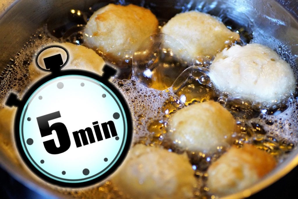 Reţetă de gogoşi rapide. Se fac în 5 minute şi sunt delicioase