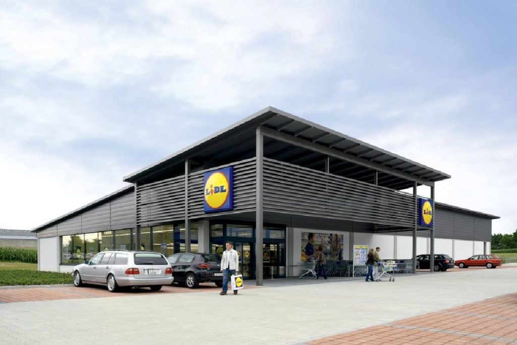 Un client Lidl a fost amendat după ce a stat prea mult în magazin. A trebuit să plătească o sumă imensă
