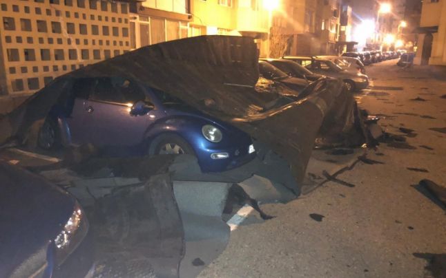 Vantul a facut ravagii in Piatra Neamt