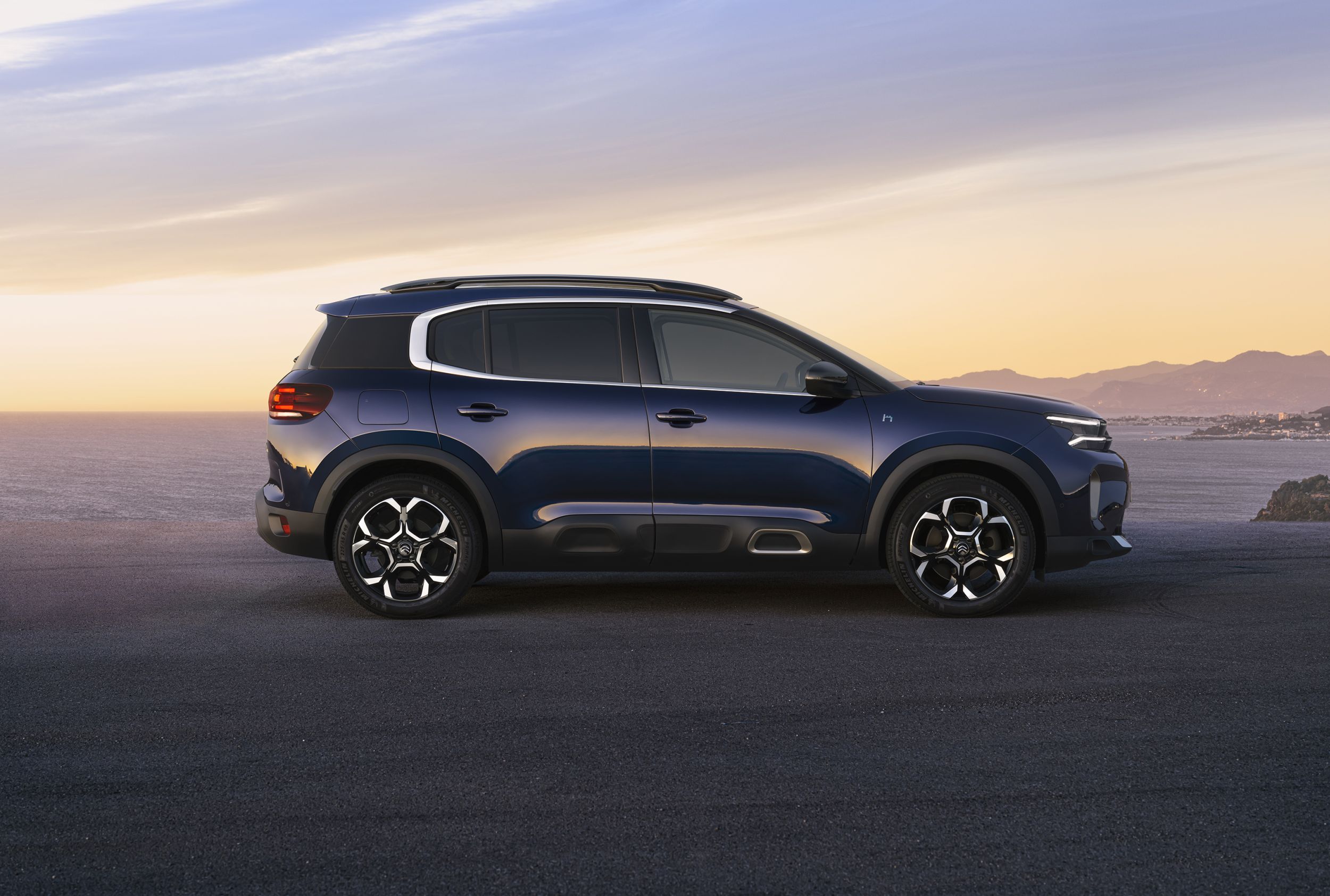 Citroen C5 Aircross facelift: un nou limbaj de design și upgrade tehnologic