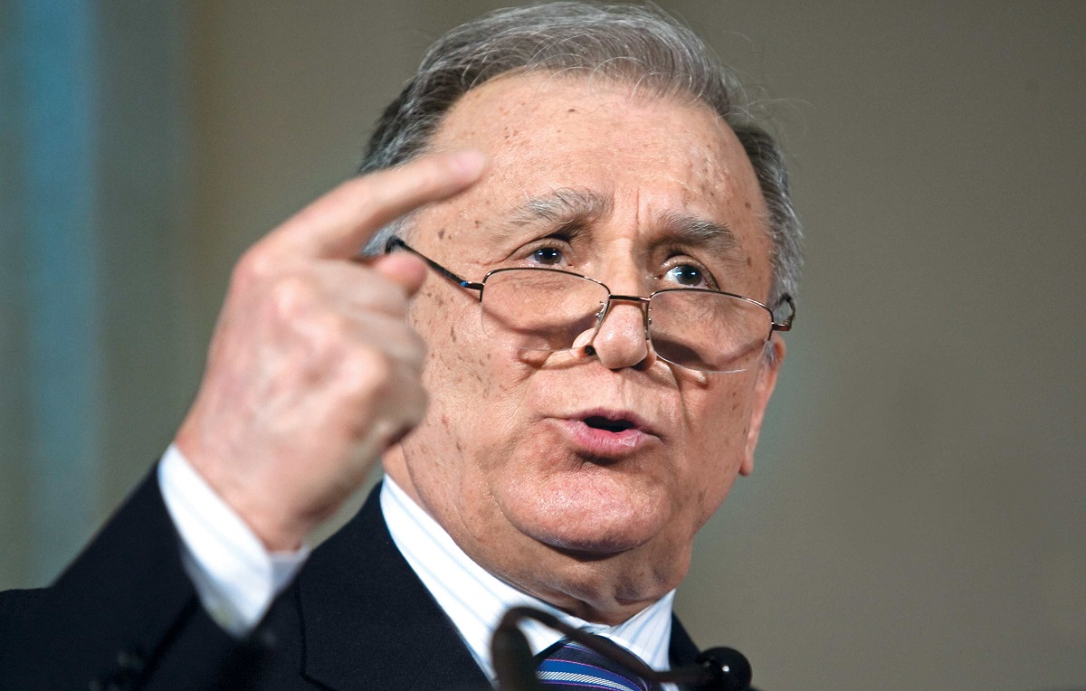 De la Klaus Iohannis, la Ion Iliescu. Situatii penibile cu care s-au confruntat fostii presedinti ai Romaniei de-a lungul timpului