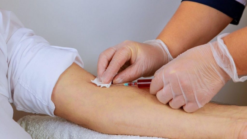 Cine are intaietate la investigatiile medicale