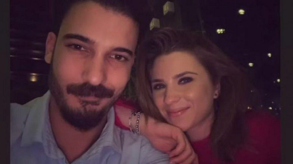 Fotografia postata de Cristina Ciobanasu prin care da de inteles ca nu isi mai fereste relatia