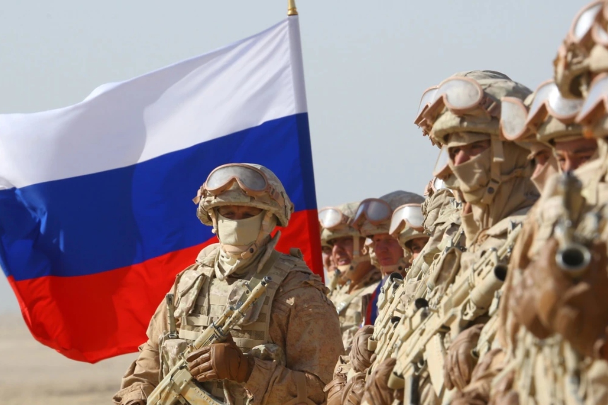 Rusia a început manevrele militare în apropierea Ucrainei și în Crimeea. Boris Johnson: „Kremlinul a pregătit planul pentru un război fulger”