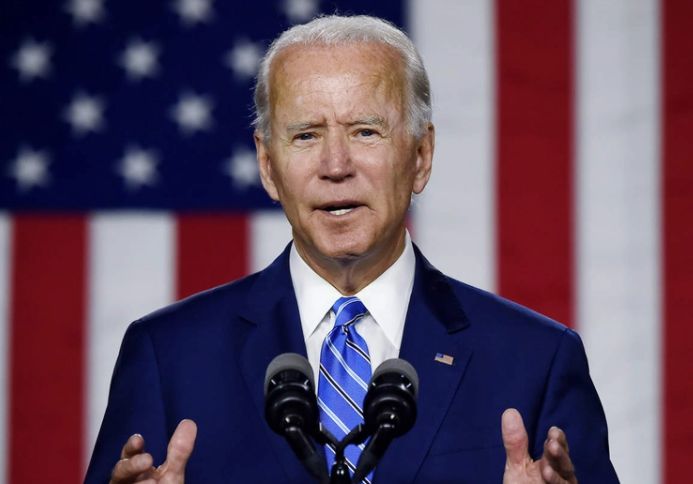 Joe Biden a discutat cu liderii europeni, în timp ce situatia de la granita Ucrainei se deteriorează. SUA au pus 8.500 de militari în alertă