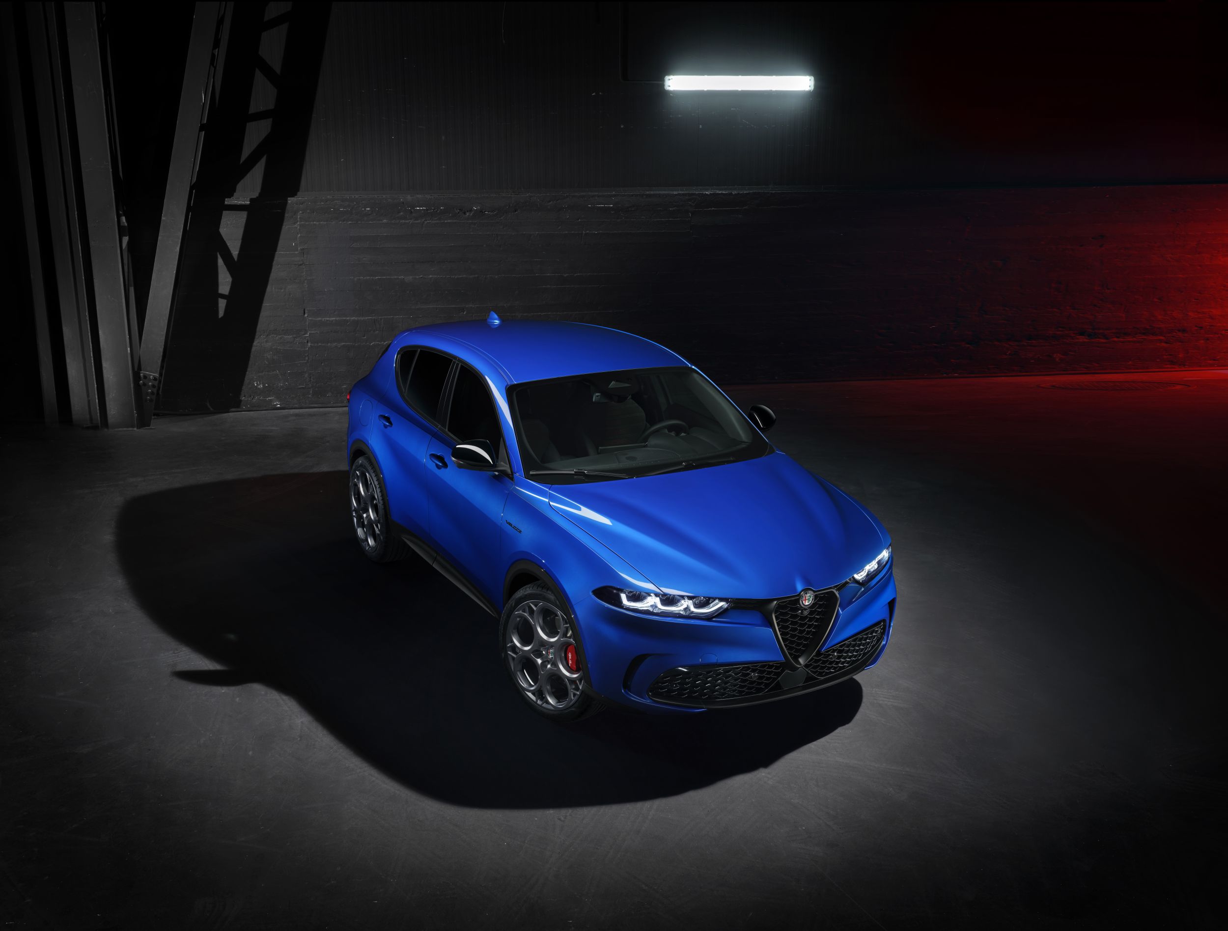 SUV-ul Alfa Romeo Tonale a fost prezentat oficial. Noul model va putea fi configurat cu motorizări de până la 275 CP
