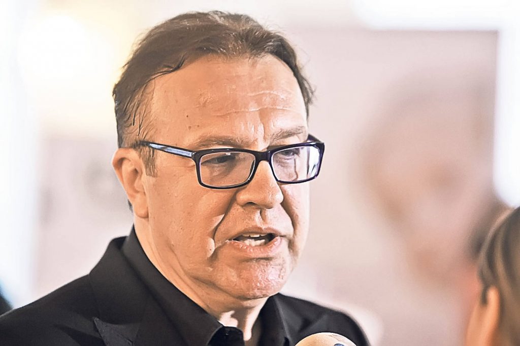 Când revine pe scenă Gabriel Cotabiță. Artistul a trecut peste problemele de sănătate (Exclusiv)
