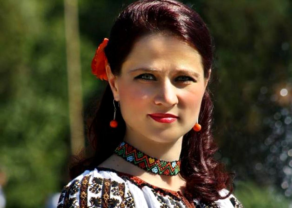 Cantareata ajunsa la sapa de lemn