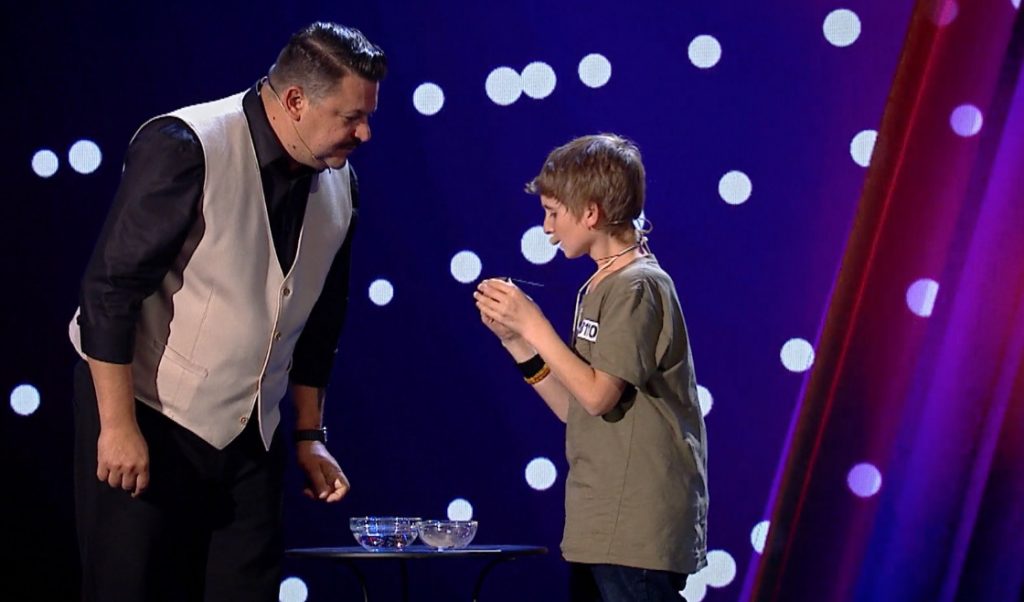 Ce s-a întâmplat, de fapt, la „Românii au talent” între Bobonete şi Alexandru Pârgaru. „Copilul de diamant” a recunoscut