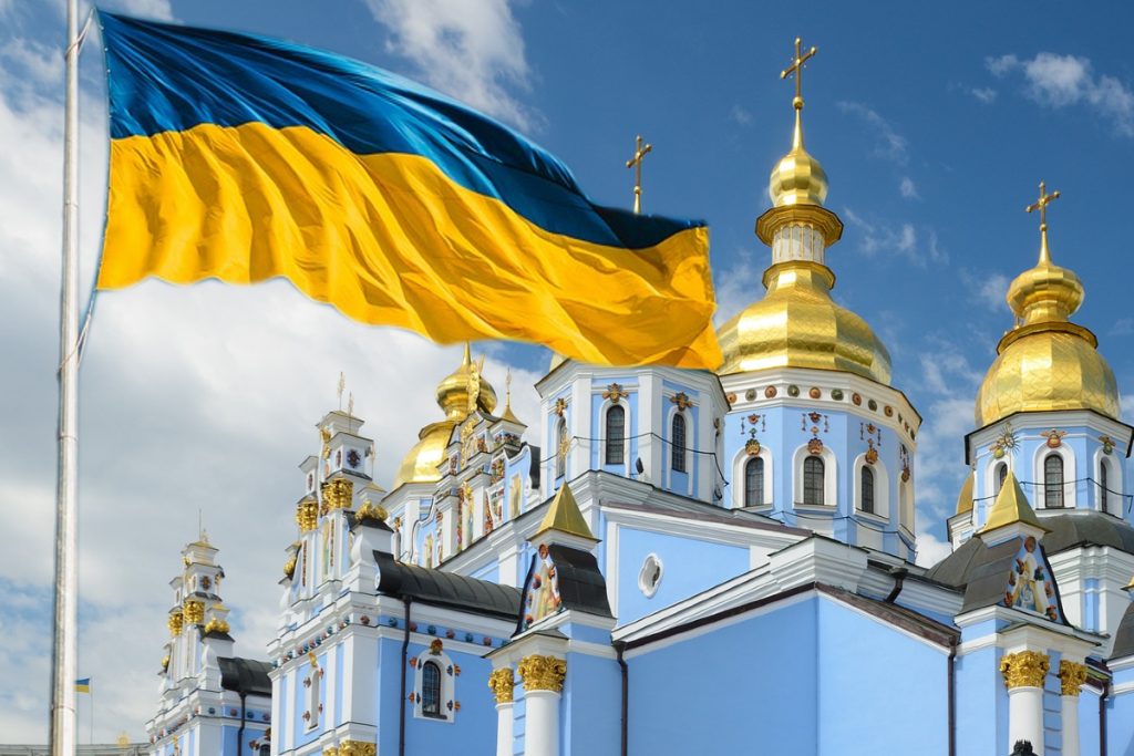 Ce s-a văzut pe cerul de deasupra Kievului. Oamenii, plini de speranţă, e chiar emoţionant. Foto