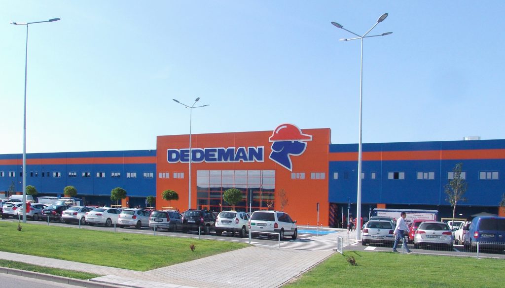 Dedeman dă lovitura cu aceste dispozitive puse la vânzare. Sunt la preţ foarte bun, clienţii vor da năvală în magazine