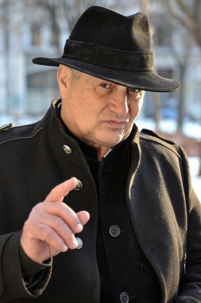 Mircea Dinescu (2)