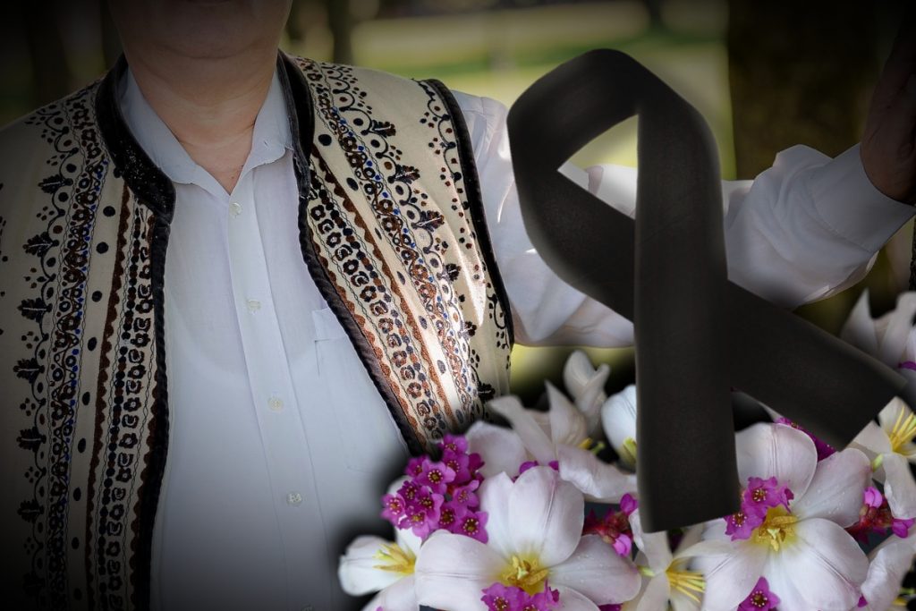 Muzica populară din România, în doliu. Un cunoscut artist s-a stins din viaţă. Colegii sunt profund îndureraţi