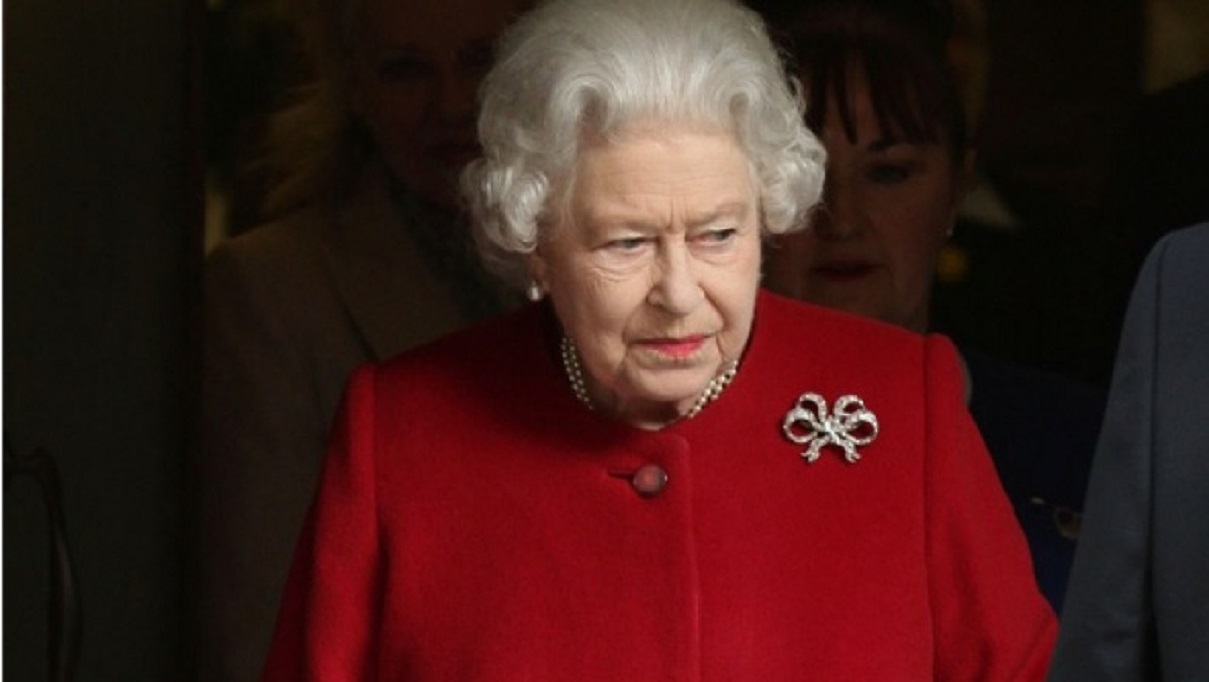 Regina Elisabeta a Marii Britanii are coronavirus