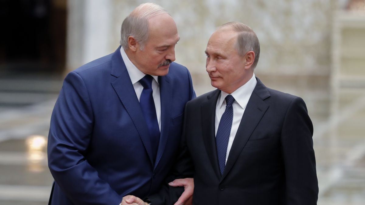 Telefonul pe care l-a dat Vladimir Putin chiar înainte să invadeze Ucraina. Cu cine s-a sfătuit