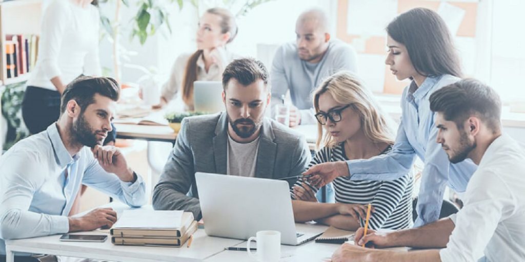 Programul pilot care ar schimba totul pentru aceşti angajaţi. Vor lucra doar patru zile pe săptămână