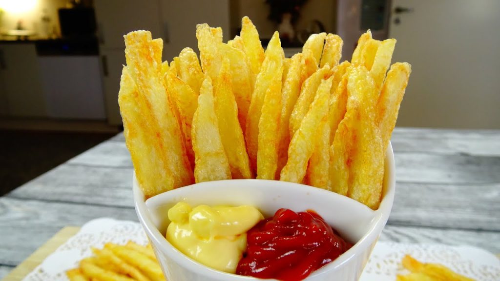 Țările în care este criză de cartofi prăjiți. Afaceriștii dau vina pe pandemie