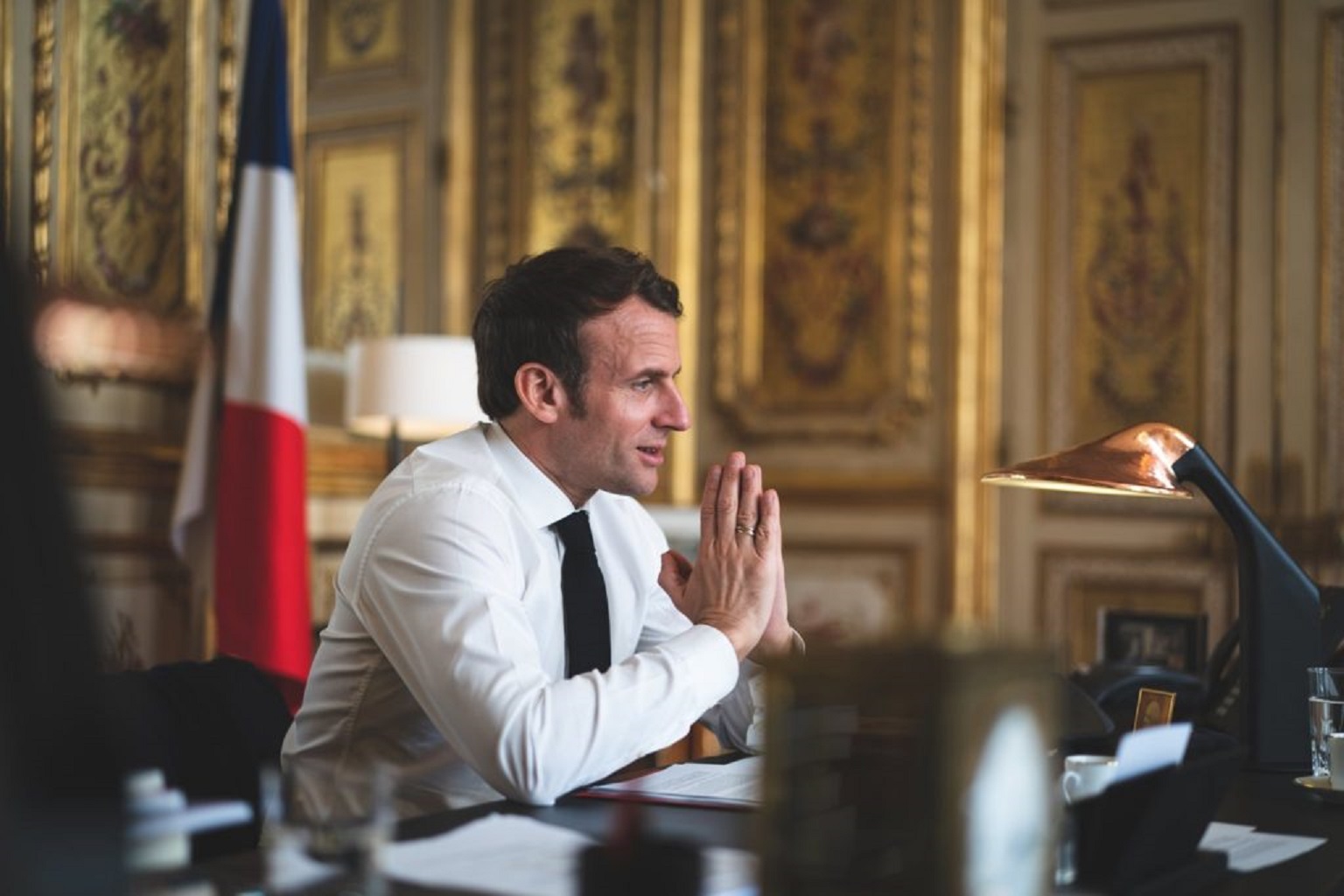  Emmanuel Macron le-a propus o întâlnire lui Joe Biden și lui Vladimir Putin pentru a rezolva criza din Ucraina. Ce au răspuns cei doi lideri