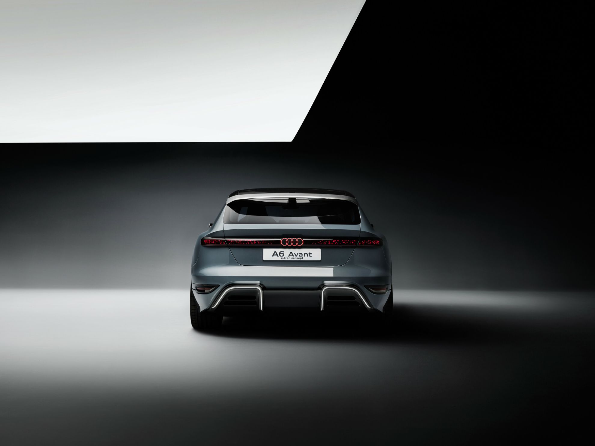 Audi A6 Avant e-tron concept: producătorul german lansează o nouă platformă și promite o autonomie de 700 de kilometri 