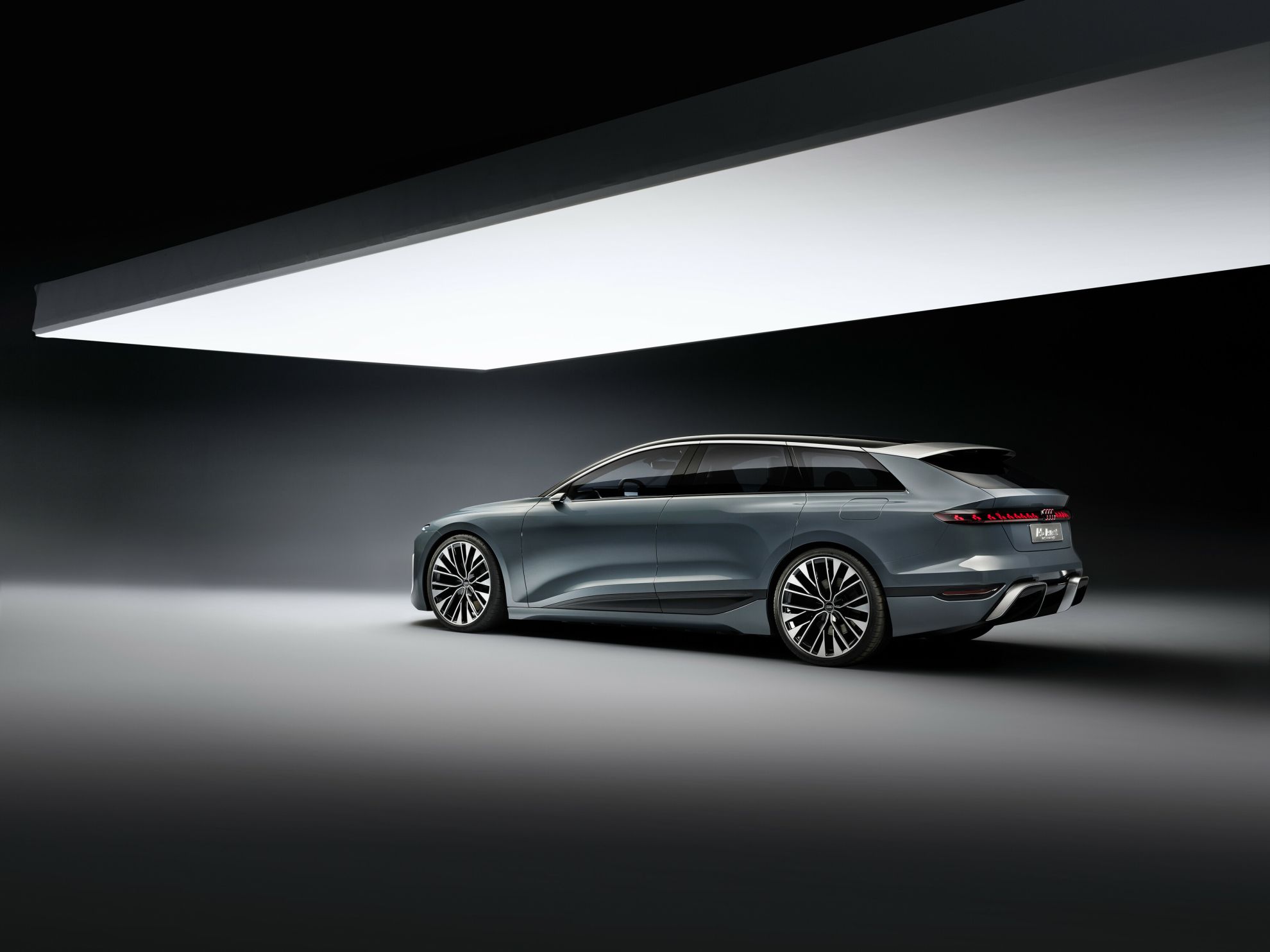 Audi A6 Avant e-tron concept: producătorul german lansează o nouă platformă și promite o autonomie de 700 de kilometri 