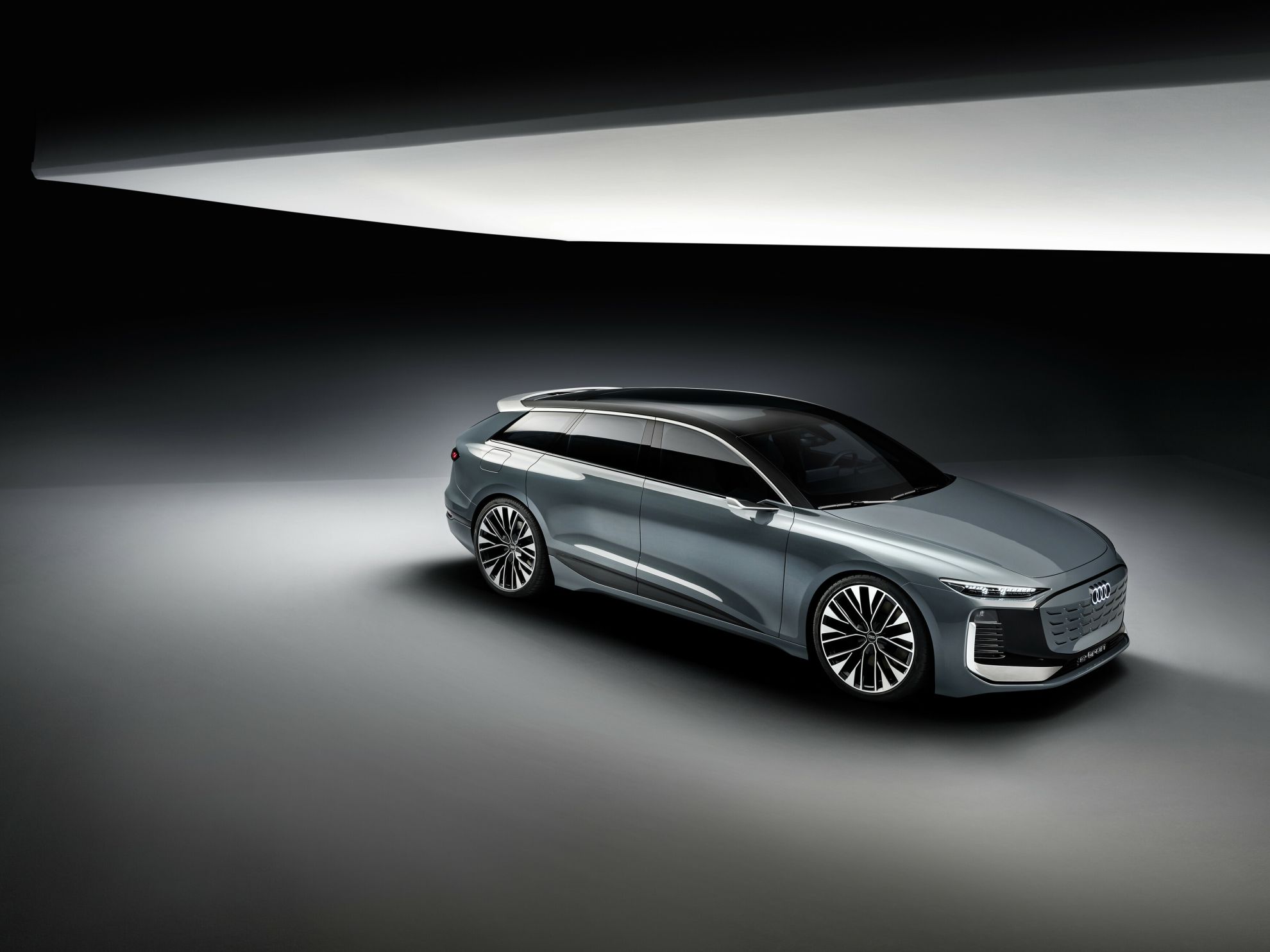 Audi A6 Avant e-tron concept: producătorul german lansează o nouă platformă și promite o autonomie de 700 de kilometri 