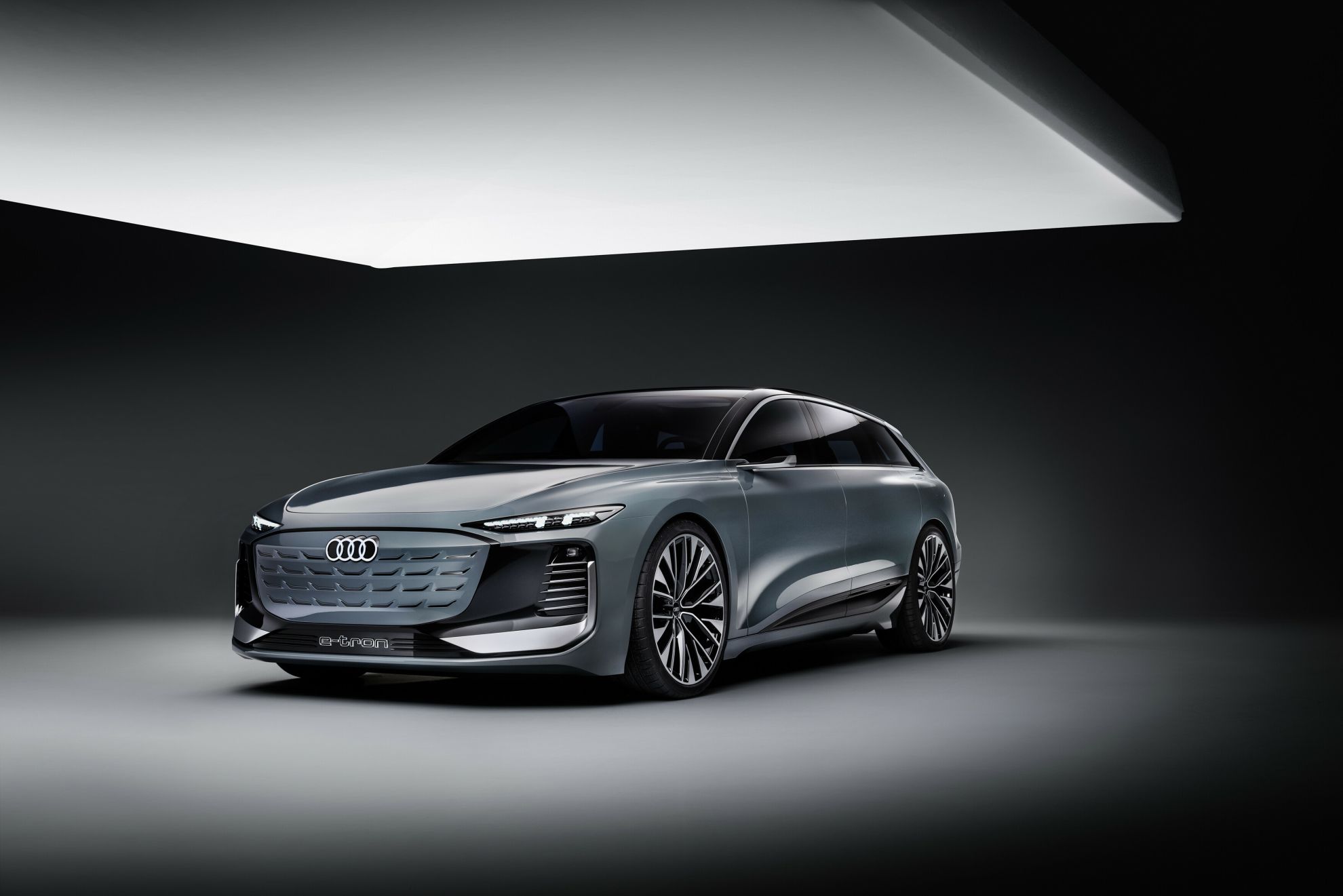 Audi A6 Avant e-tron concept: producătorul german lansează o nouă platformă și promite o autonomie de 700 de kilometri 