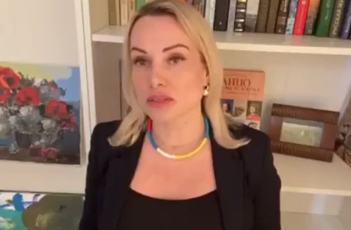 Cine este jurnalista care a protestat în direct la o televiziune de stat din Rusia