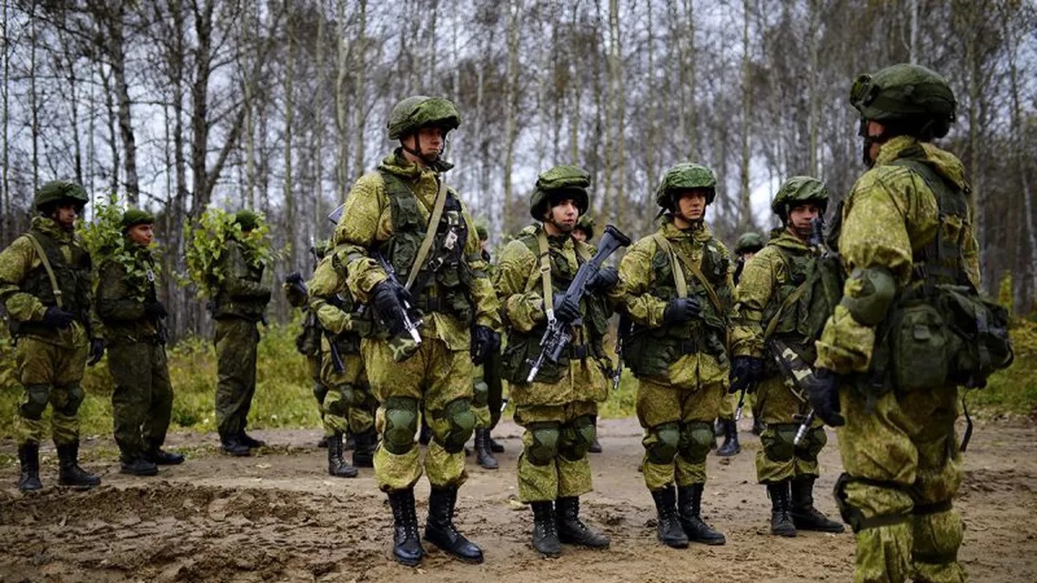 Armata rusă caută soldați contractuali. Se oferă aproape 3.000 de dolari. Cum se face recrutarea