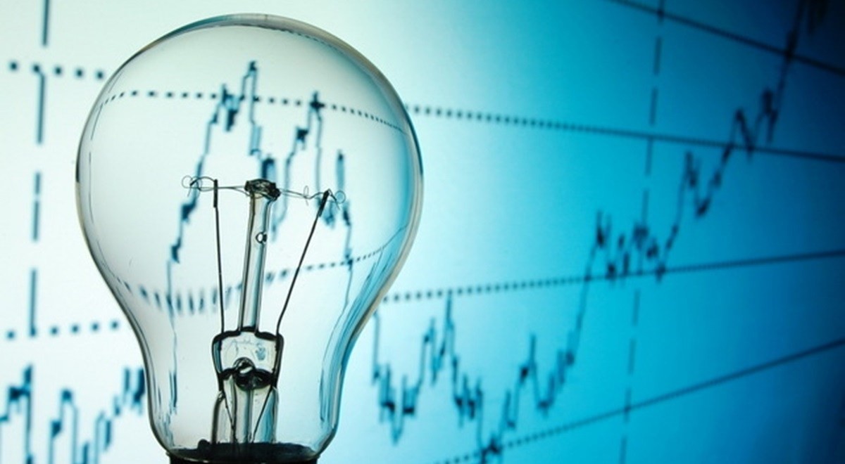 Prețul energiei electrice a crescut de 4 ori față de anul trecut