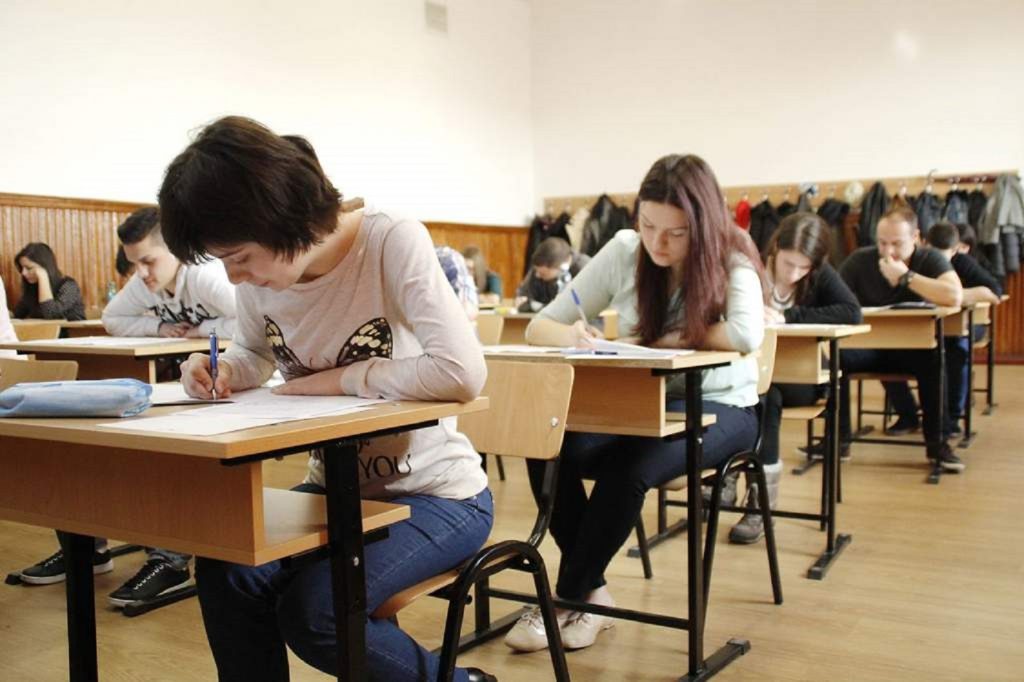 Simulare BAC 2022. Ce subiecte au picat la matematică. Găsești aici baremul de corectare