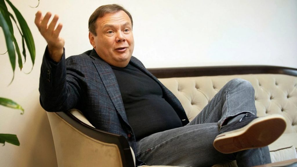 Un oligarh rus se plânge că nu poate trăi cu 2.500 de lire pe lună la Londra. Cea mai mare problemă a miliardarului, revoltătoare