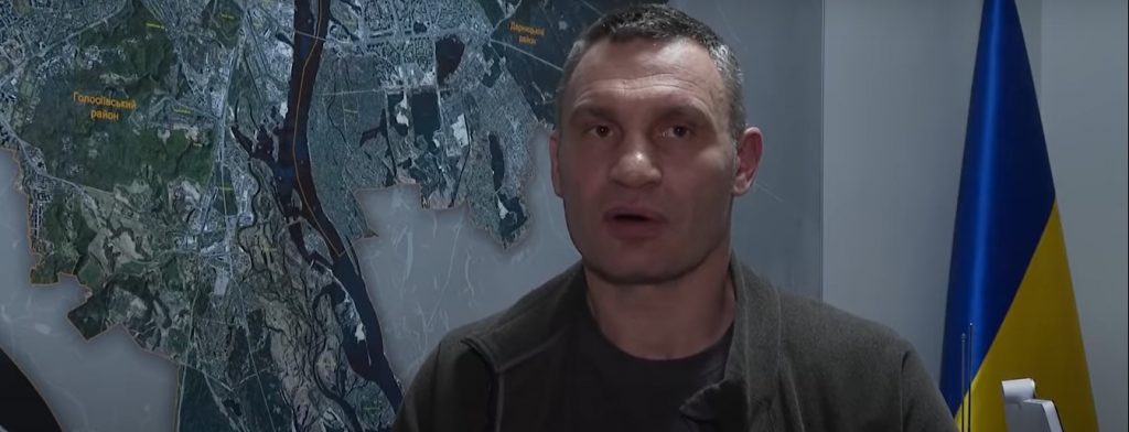 Vitali Klitschko apără Kievul cu arma în mână și a împușcat șase soldați ruși. „Cineva vrea să vină la noi acasă și să ne fure viitorul”