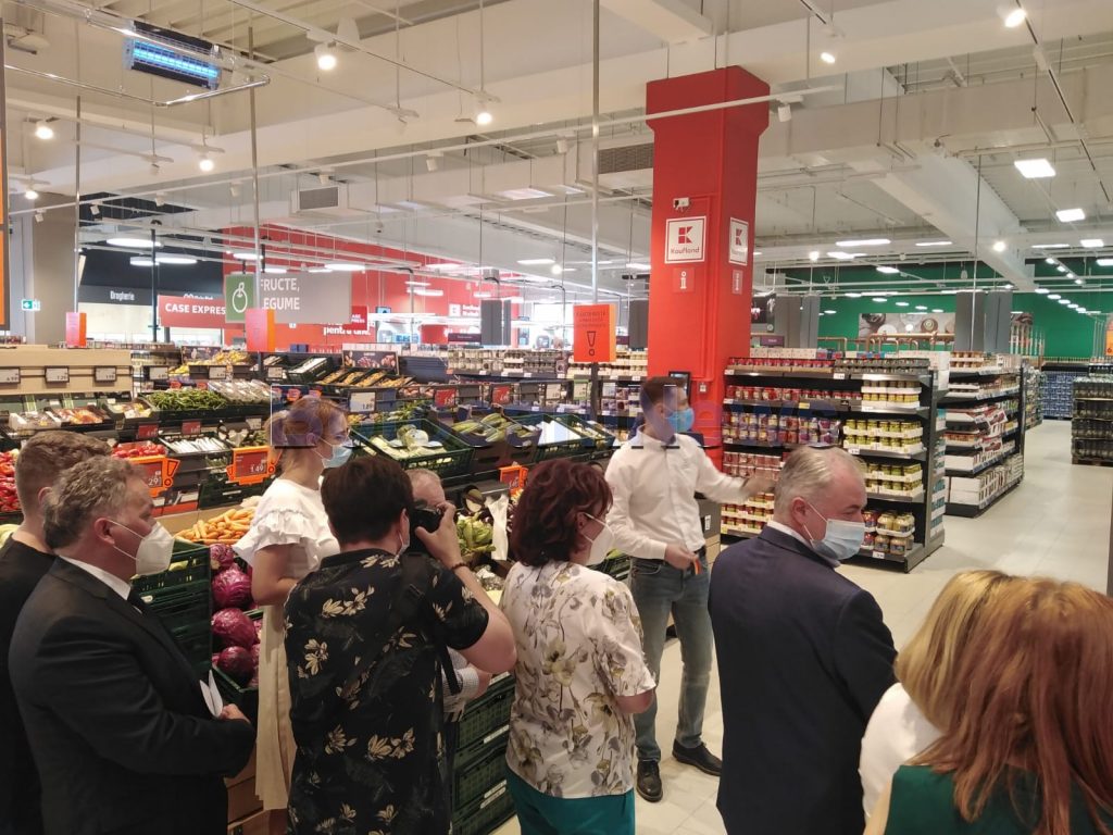 ANPC a controlat marii retaileri