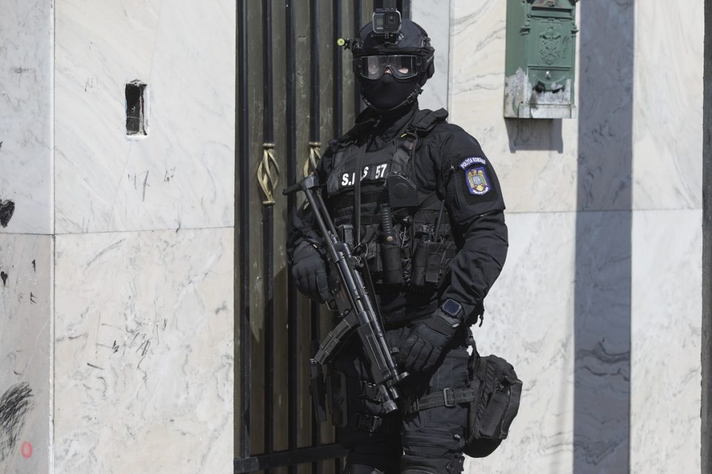 Percheziții de amploare în București și Ilfov. Prejudiciu de 1.000.000 de euro din evaziune fiscală