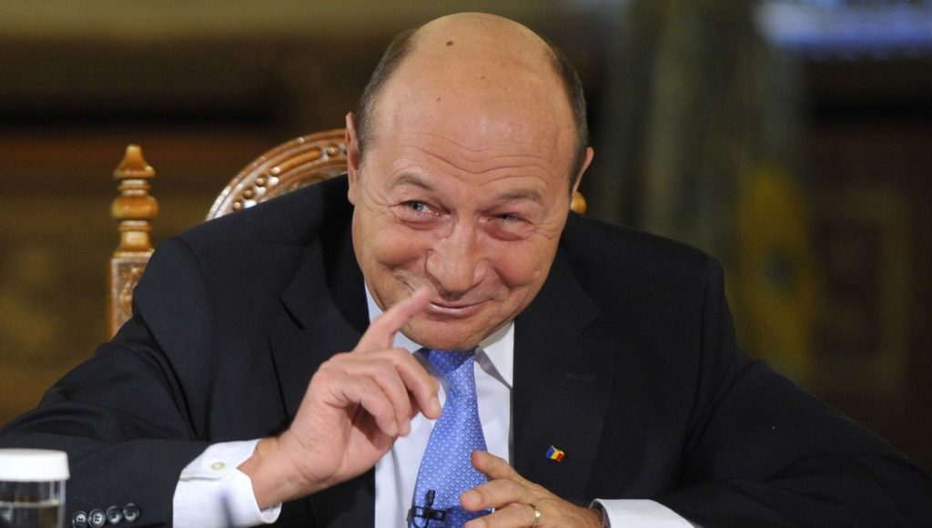 Câte case are Traian Băsescu. Fostul președinte al României ar avea o avere fabuloasă, conform unui apropiat