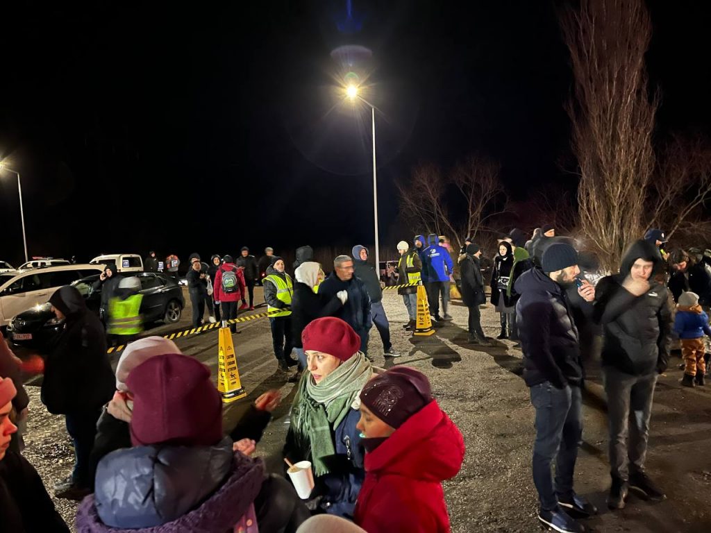Situație dificilă a refugiaților la granița dintre Republica Moldova și Ucraina: „Le este frică să nu fie traficate”