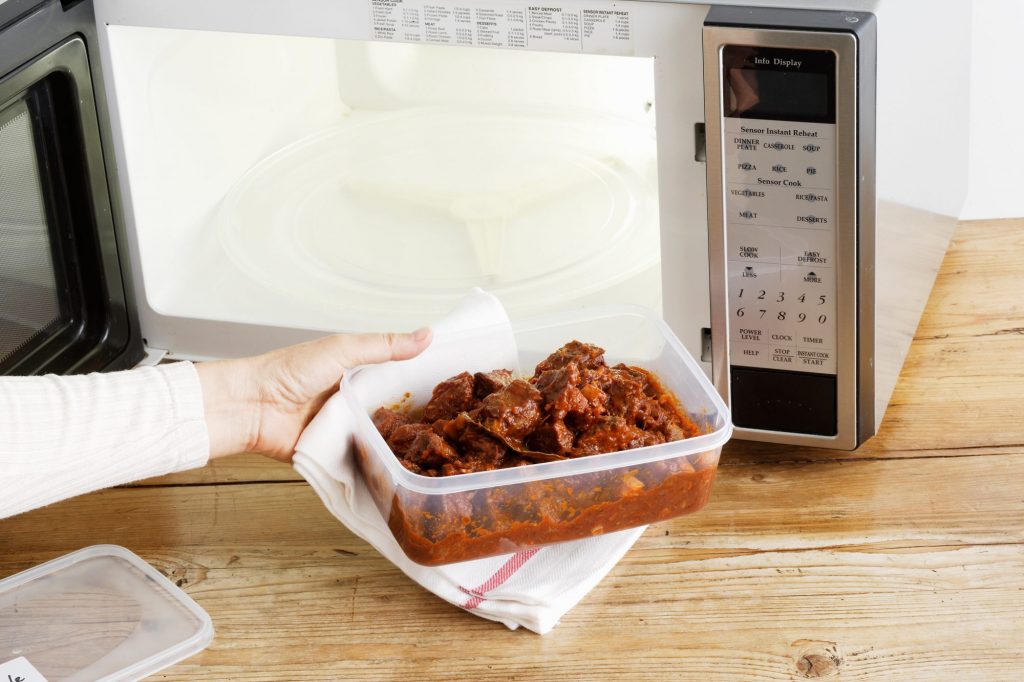Alimentele care nu trebuie reîncălzite. Mulți români fac această greșeală