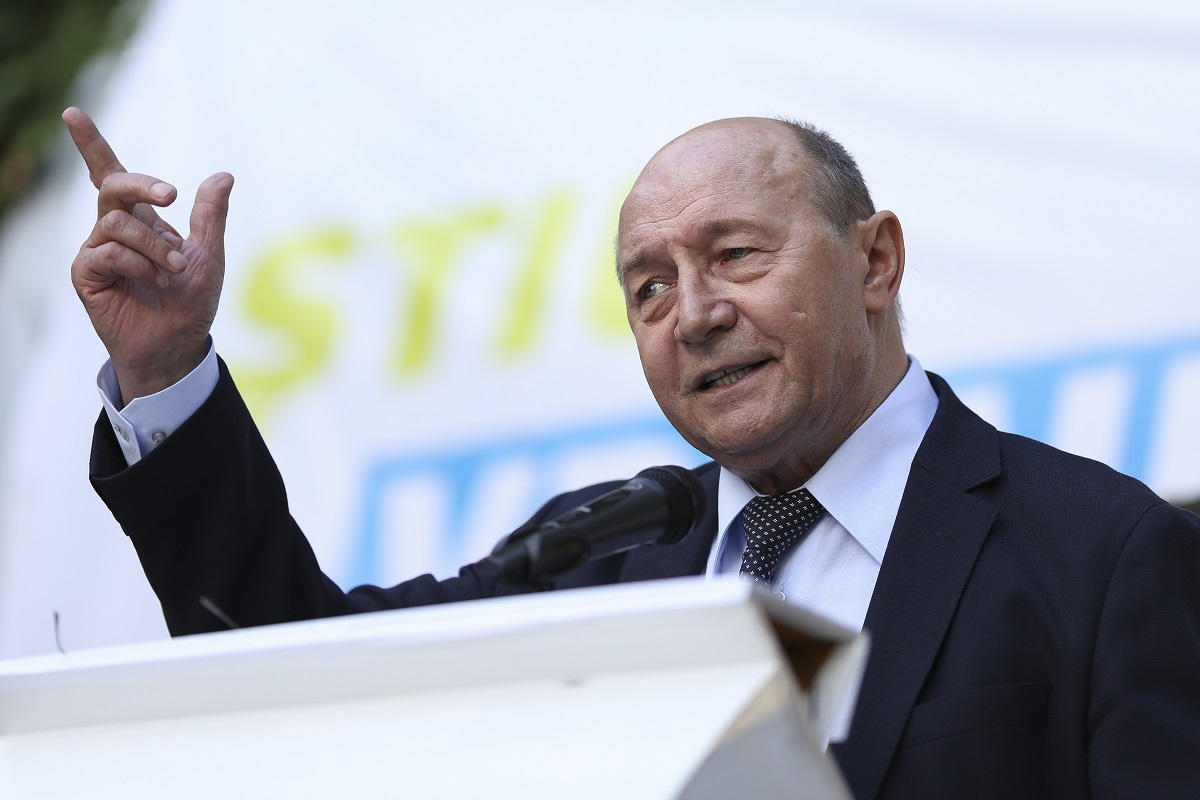 Traian Basescu, vizat de un dosar privind infractiuni de fals in declaratii 