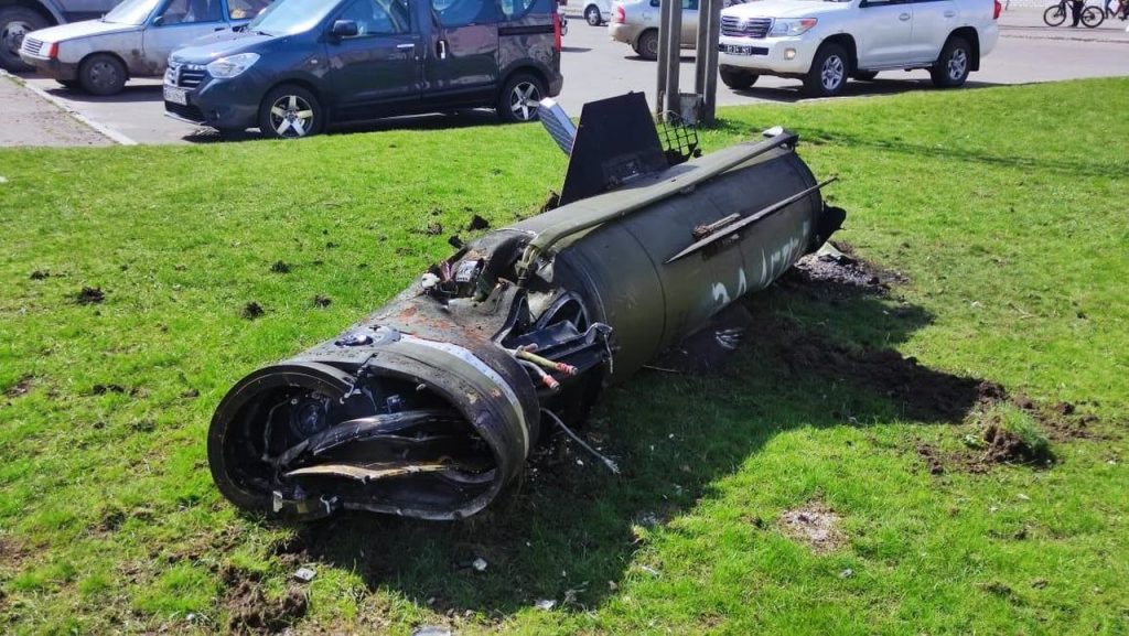 Ce au găsit ucrainenii inscripționat pe una dintre rachete cu care a fost atacată gara Kramatorsk. Mesajul soldaților ruși a îngrozit o lume întreagă