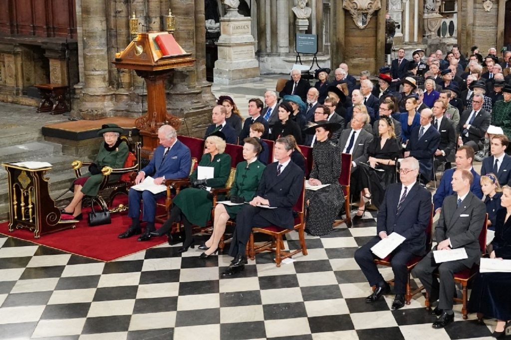 Gestul făcut de regina Elisabeta la un an de la moartea prințului Philip. S-a mai întâmplat o singură dată în istorie