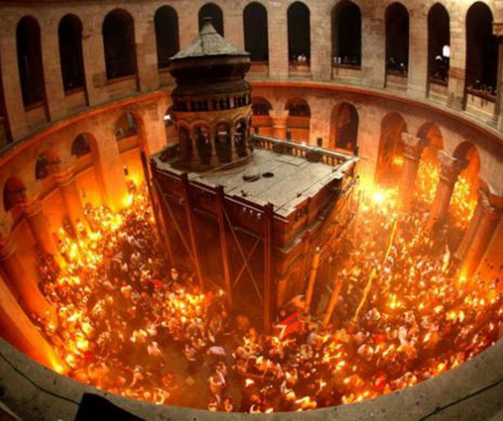 Hristos a Înviat! Milioane de români sărbătoresc Paştele, cel mai important eveniment pentru întreaga creştinătate