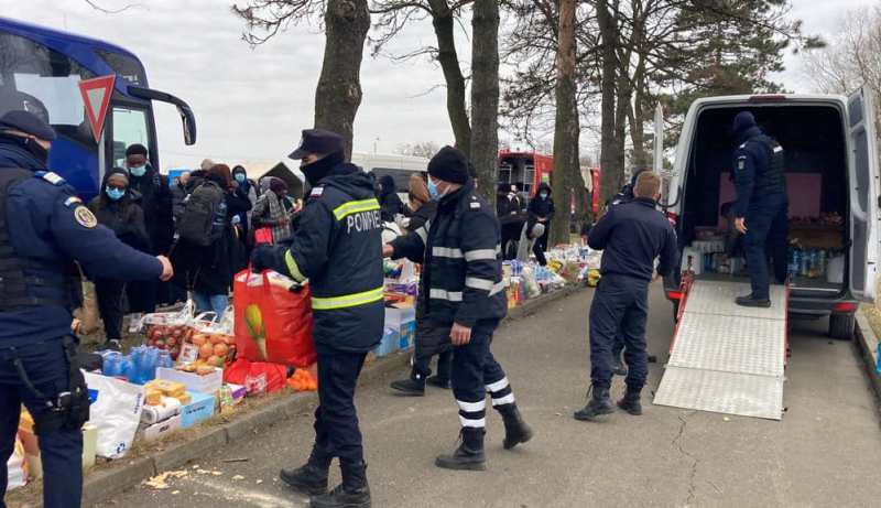 MAI cere pensionarilor reintrarea în sistem pe fondul războiului din Ucraina. Răspunsul rezerviştilor