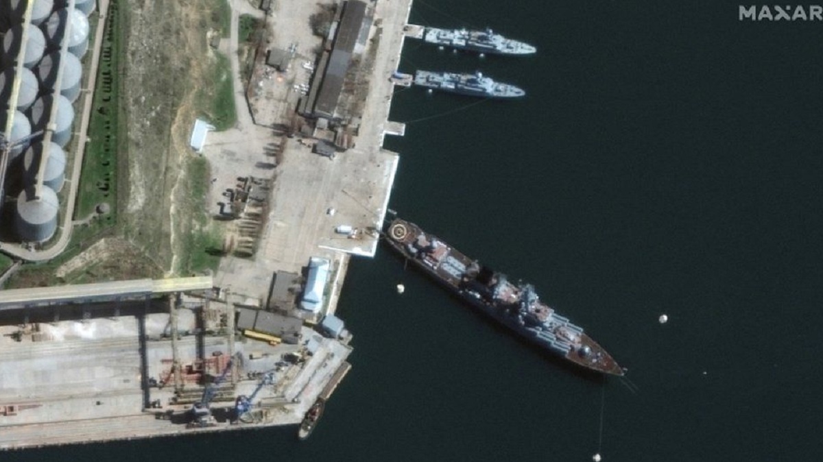 Simbolul Rusiei din Marea Neagră a fost distrus. Ce semnifică atacul asupra navei „Moscova”