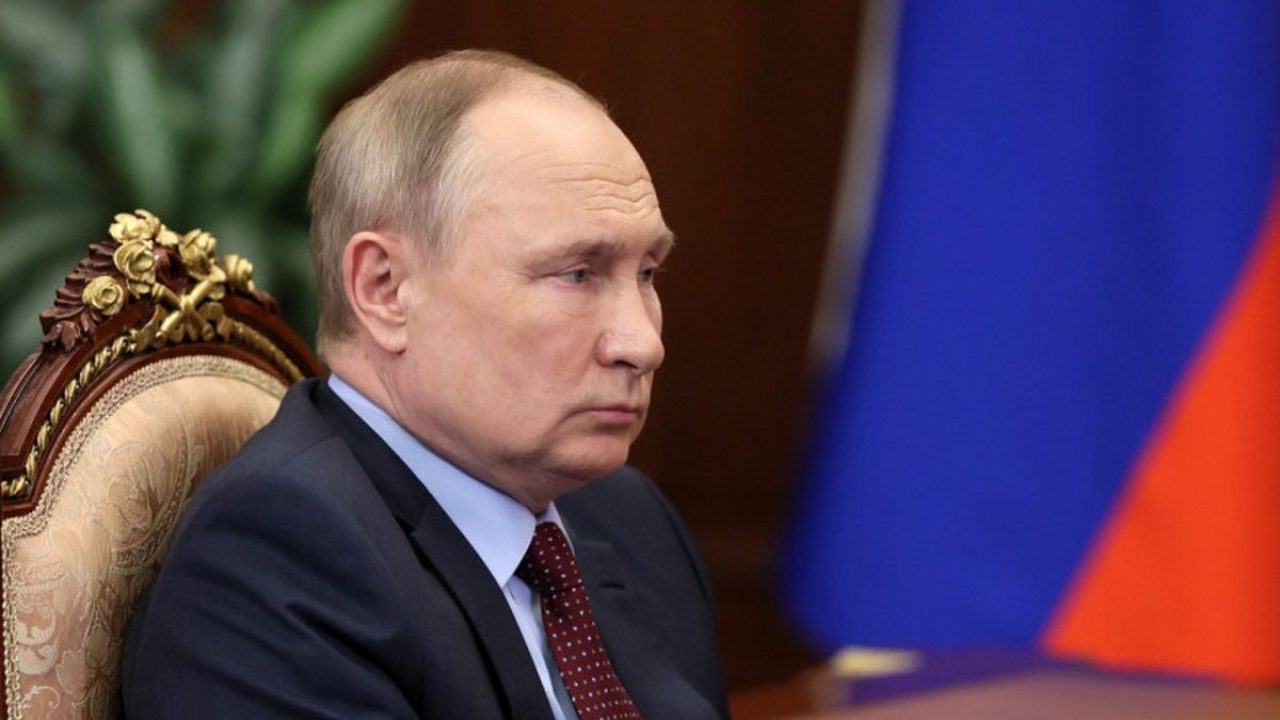 Semnele care ar arăta că Putin suferă de cancer în faza terminală. Explicaţiile date de specialişti 