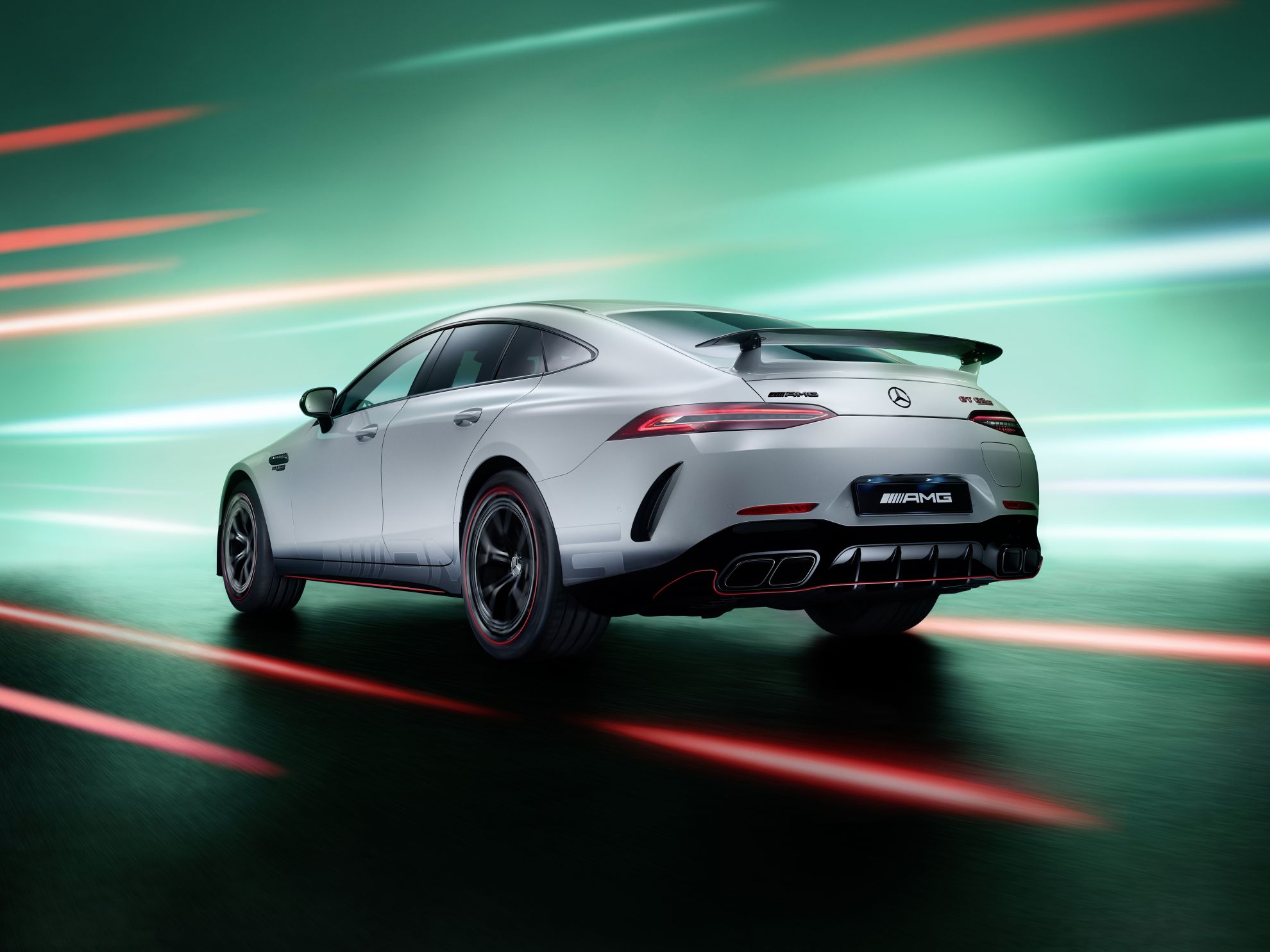 Tehnologie din Formula 1: Mercedes-AMG GT 63 S E Performance primește o ediție specială 