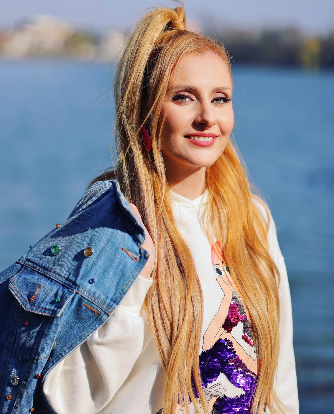 Alina Sorescu a câștigat custodia celor două fetițe