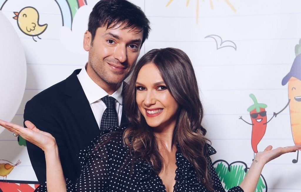 Adela Popescu și Radu Vâlcan şi-au botezat cel de-al treilea băiat. Ţinutele alese de cei doi pentru petrecere. Foto